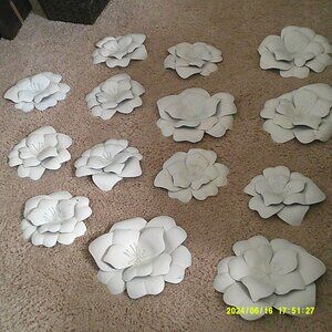 (15) Metal Wall Flowers